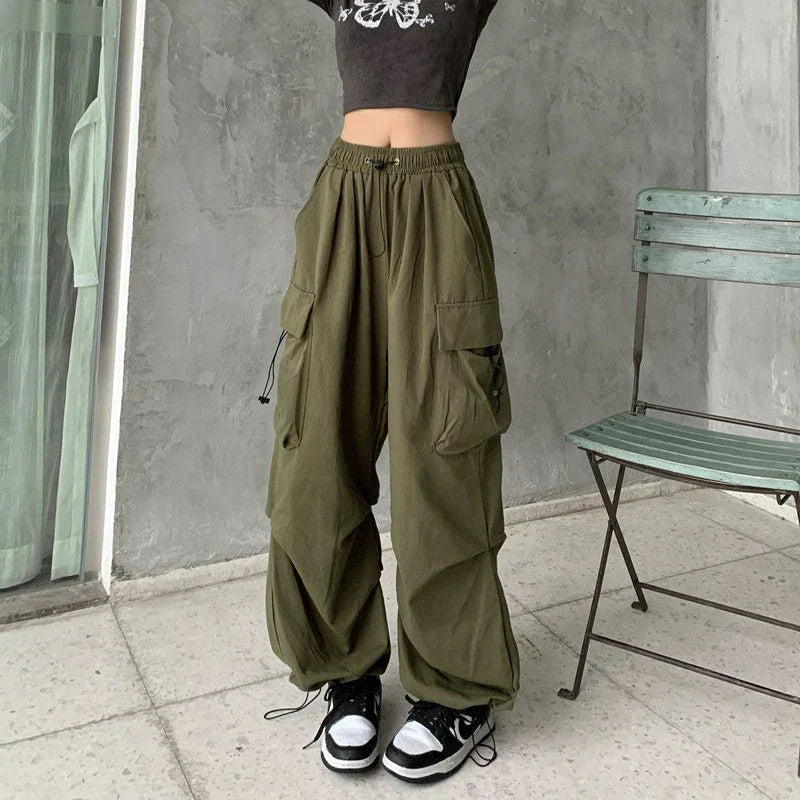 Style et Confort avec le Pantalon Cargo Taille Haute Mila